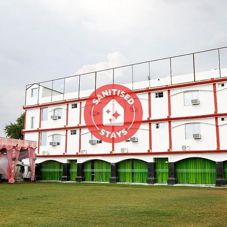 Oyo 41923 Prema Kunj Resort Jhansi Exterior photo