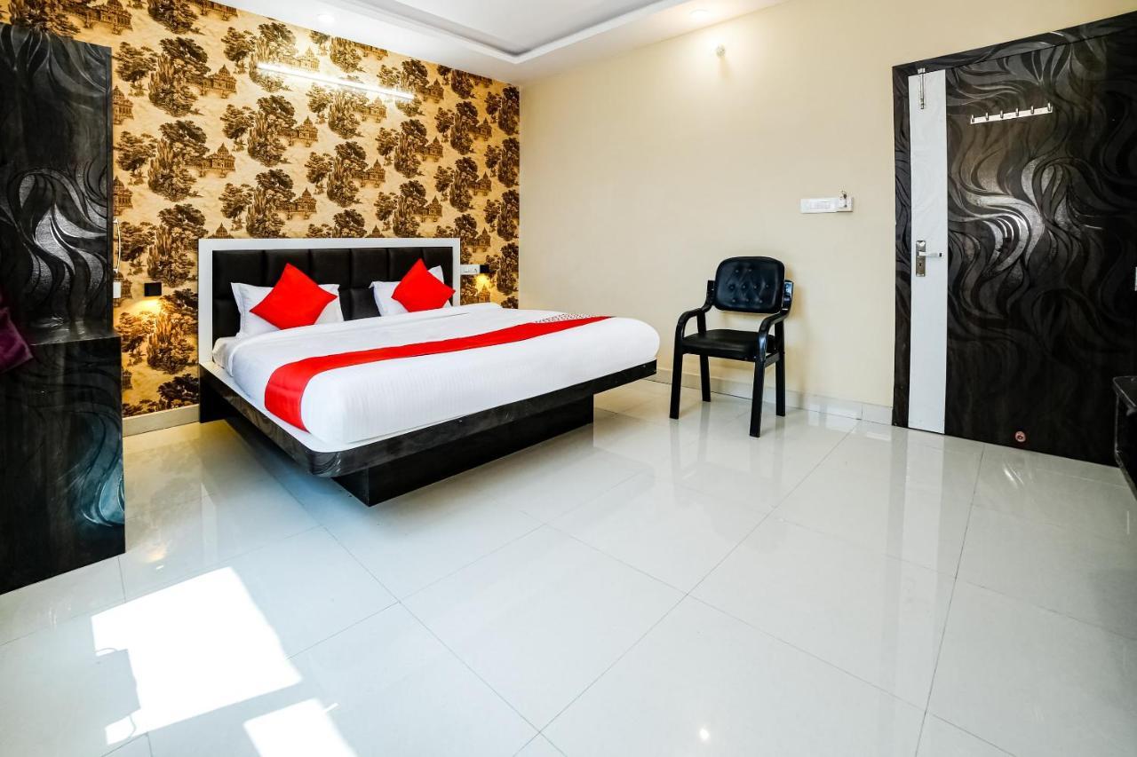 Oyo 41923 Prema Kunj Resort Jhansi Exterior photo