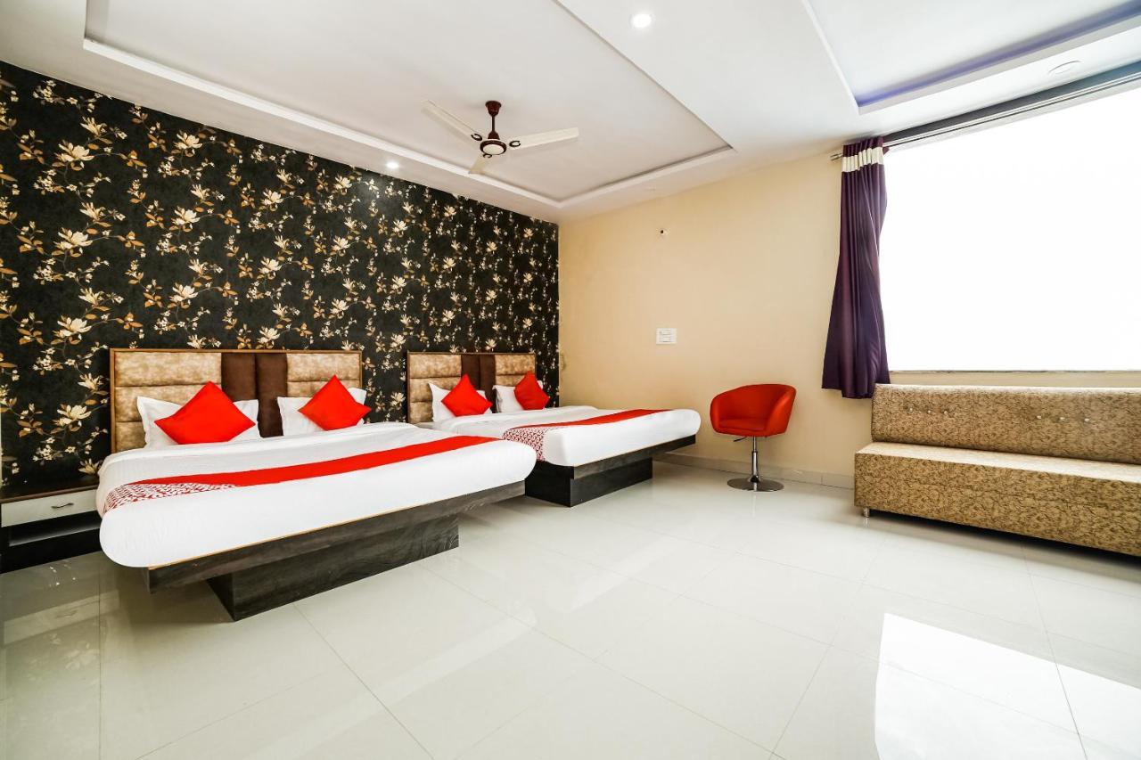 Oyo 41923 Prema Kunj Resort Jhansi Exterior photo